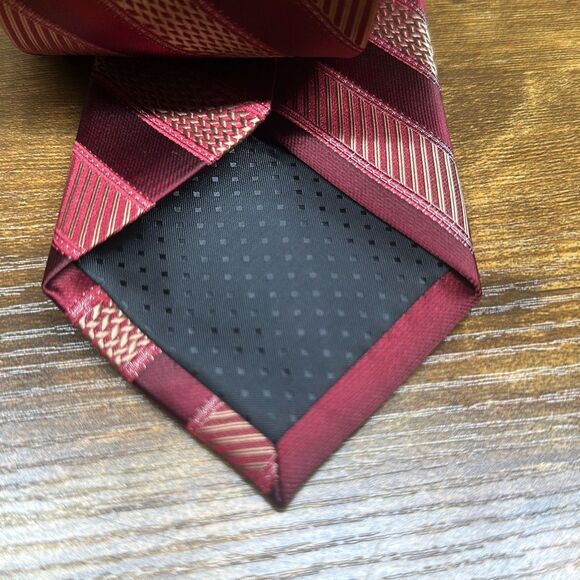 STACY ADAMS Tie Mens 100% Microfiber Necktie Designer STRIPED Red - Picture 4 of 7